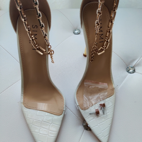 Summit London Heels - Picture 1 of 4